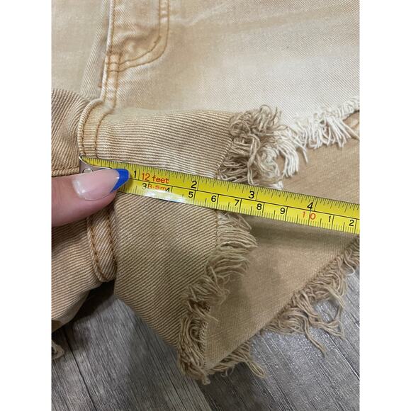 Urban Outfitters BDG High-Waisted Cheeky Cutoff Shorts – Size 25 - Picture 8 of 8